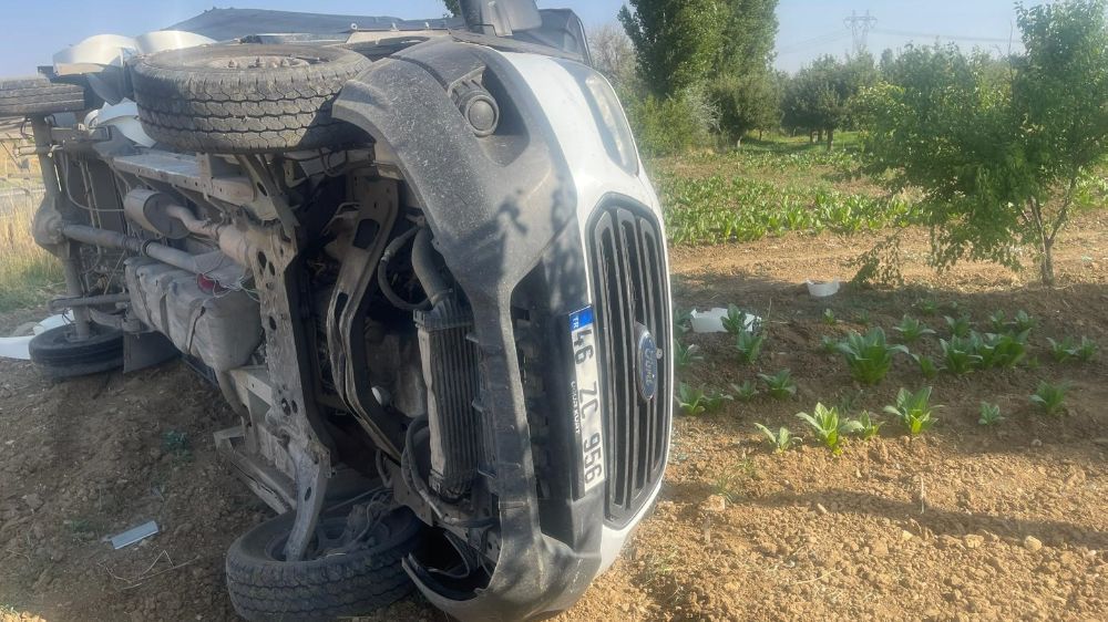 Otomobil ile kamyon çarpıştı: 1 yaralı