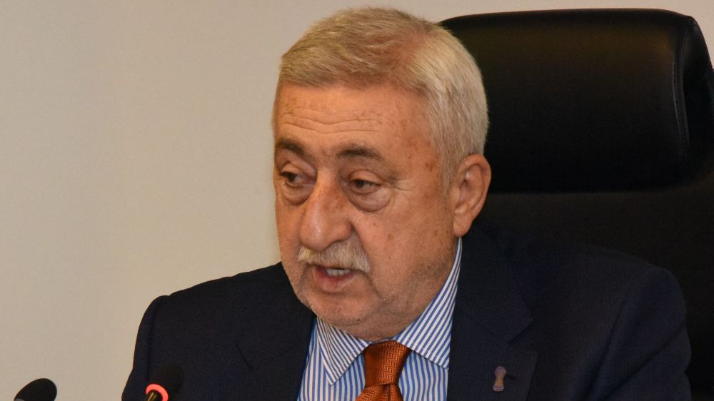 Palandöken: "Demokrasiye sahip çıkan milletimize minnettarız"