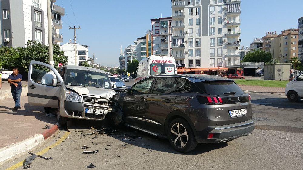 Park ettiği arabasının halini görünce neye uğradığını şaşırdı