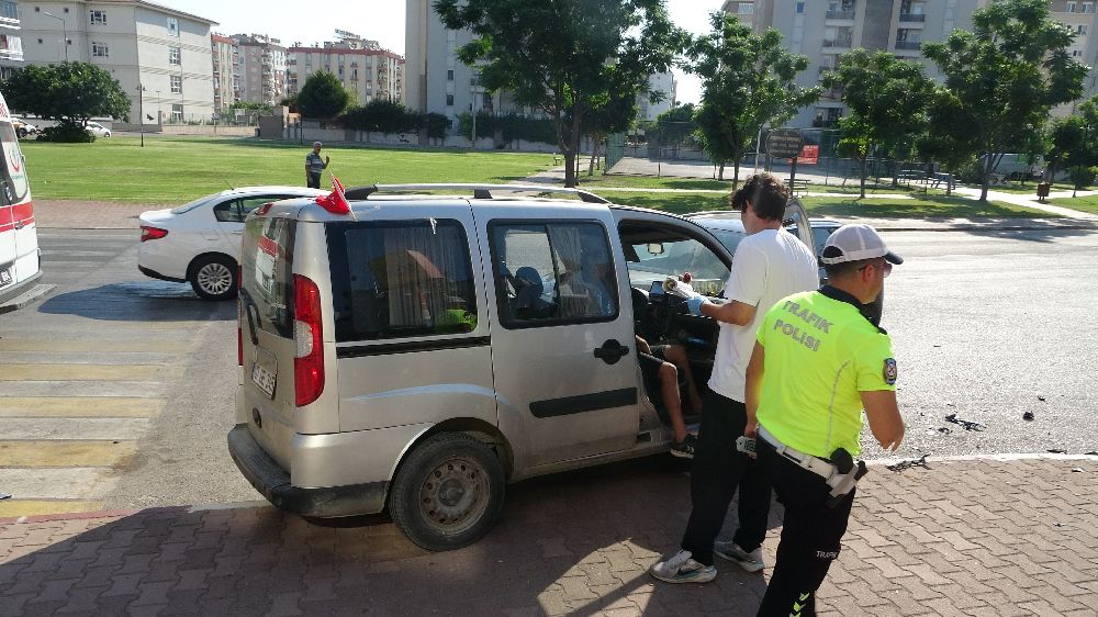 Park ettiği arabasının halini görünce neye uğradığını şaşırdı