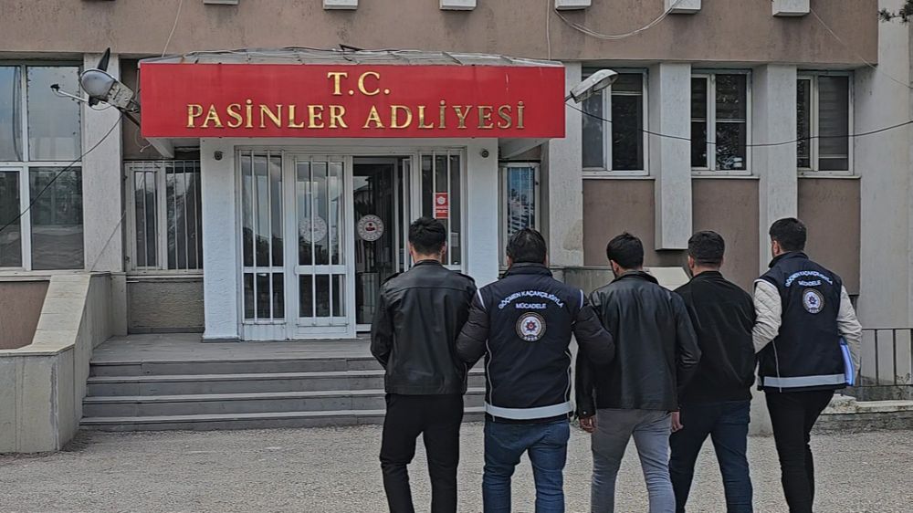 Polisten düzensiz göçmenlere operasyon
