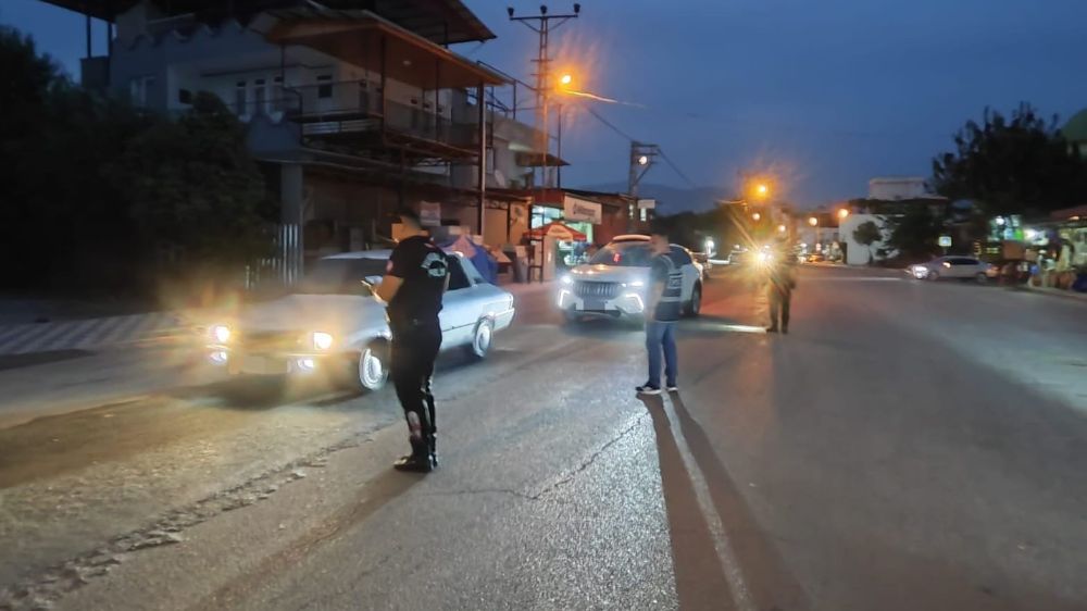 Polisten "Kozan'a Güven" uygulaması