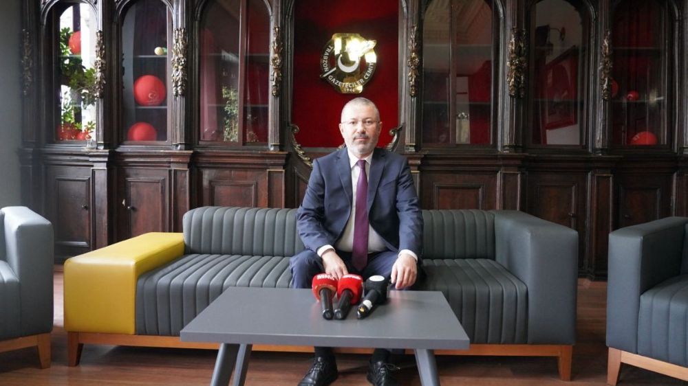 Rektör Kırışık, Trabzon Gazeteciler Cemiyetinde gazetecilerle bir araya geldi