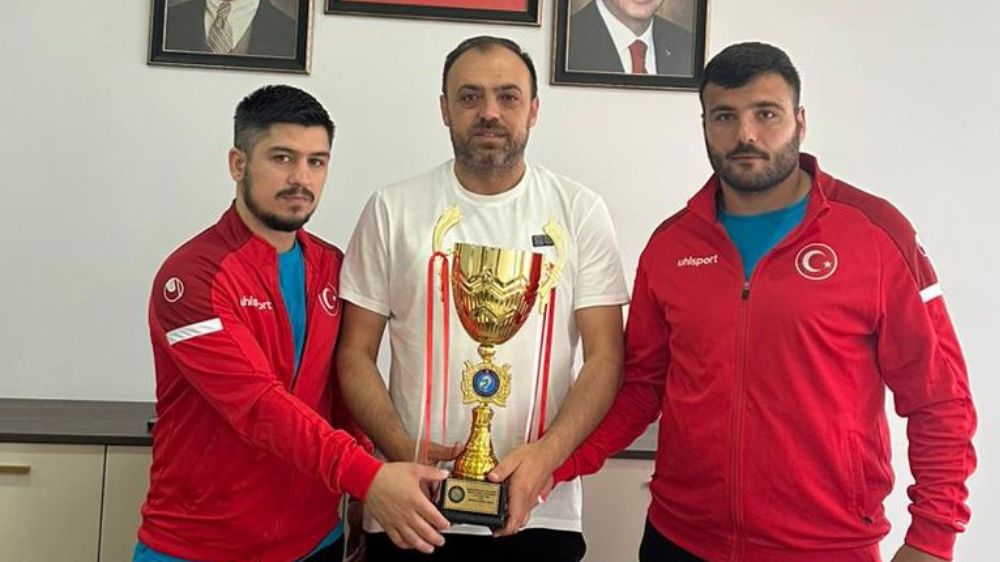 Sakarya Büyükşehir’in güreşçileri Olimpiyat Oyunları’na katılacak