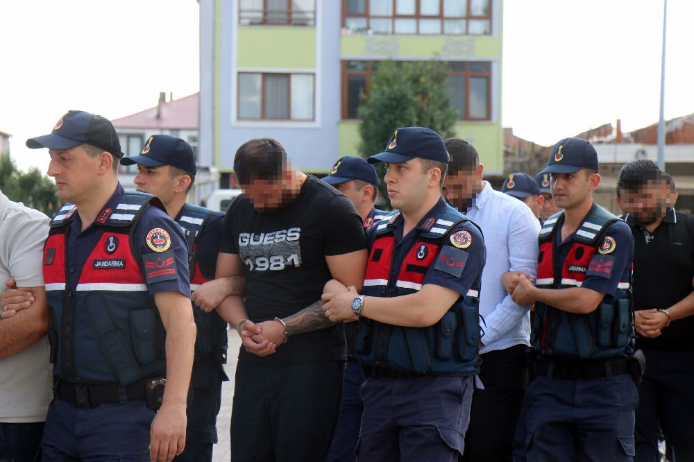 Sakarya'da araç dolandırıcılığı operasyonunda 6 tutuklama