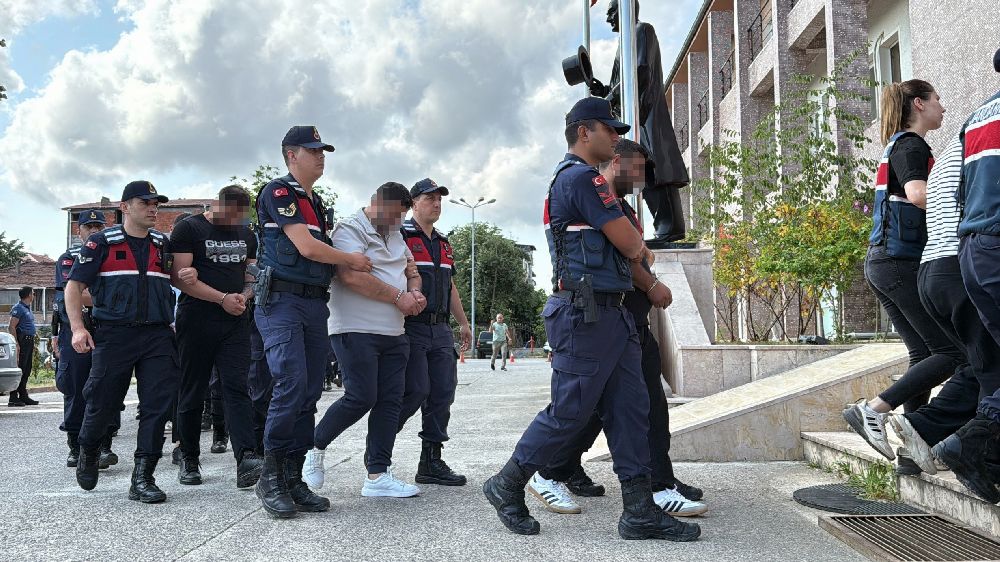 Sakarya'da araç dolandırıcılığı operasyonunda 6 tutuklama