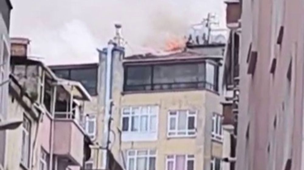 Samsun’da 9 katlı binanın çatı katında yangın paniği