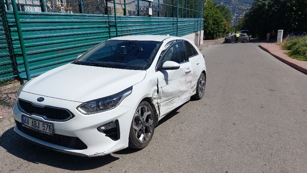 Samsun'da iki otomobil çarpıştı: 1 yaralı