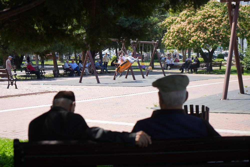 Samsun’da sıcaklık 33 dereceyi, nem yüzde 90'ı aştı