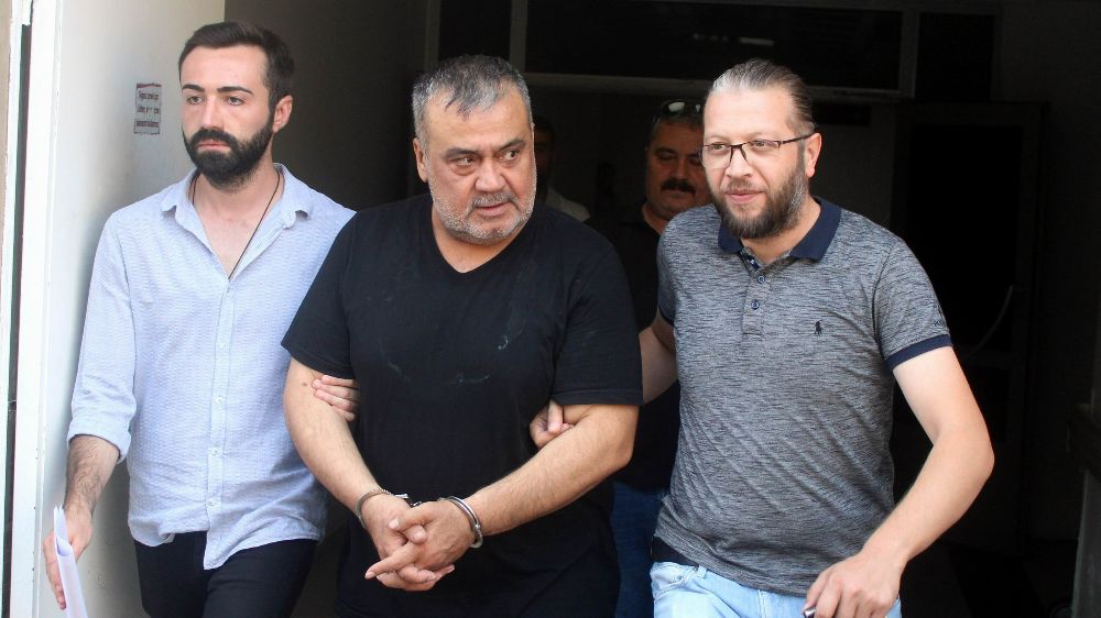 Şarkıcı Metin Işık yeniden yargılandı