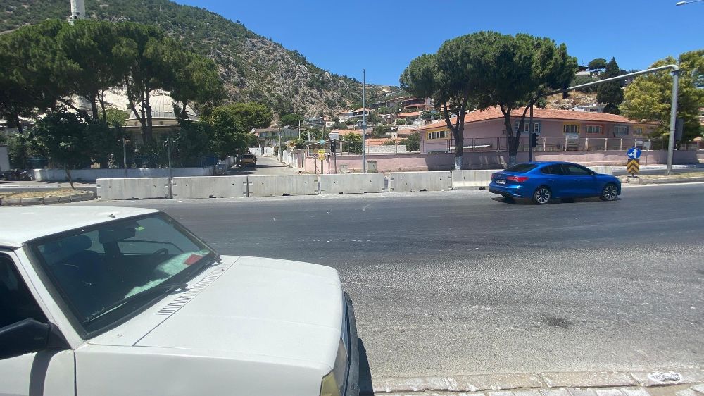 Sazlı Kavşağı'nın kapatılması trafik sorununa çözüm olmadı