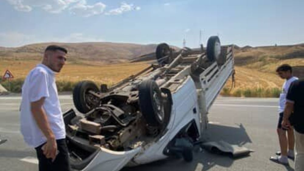 Siirt'te takla atan pikap sürücü yaralandı