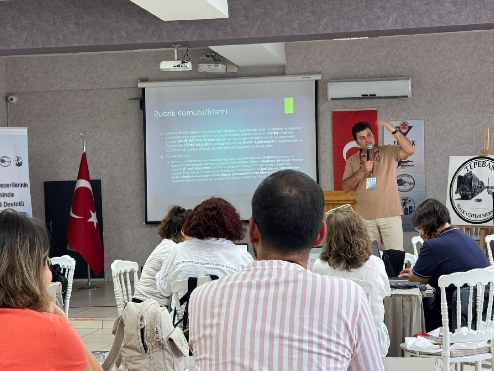 Sinop’ta vatandaşlara aşure ikramı