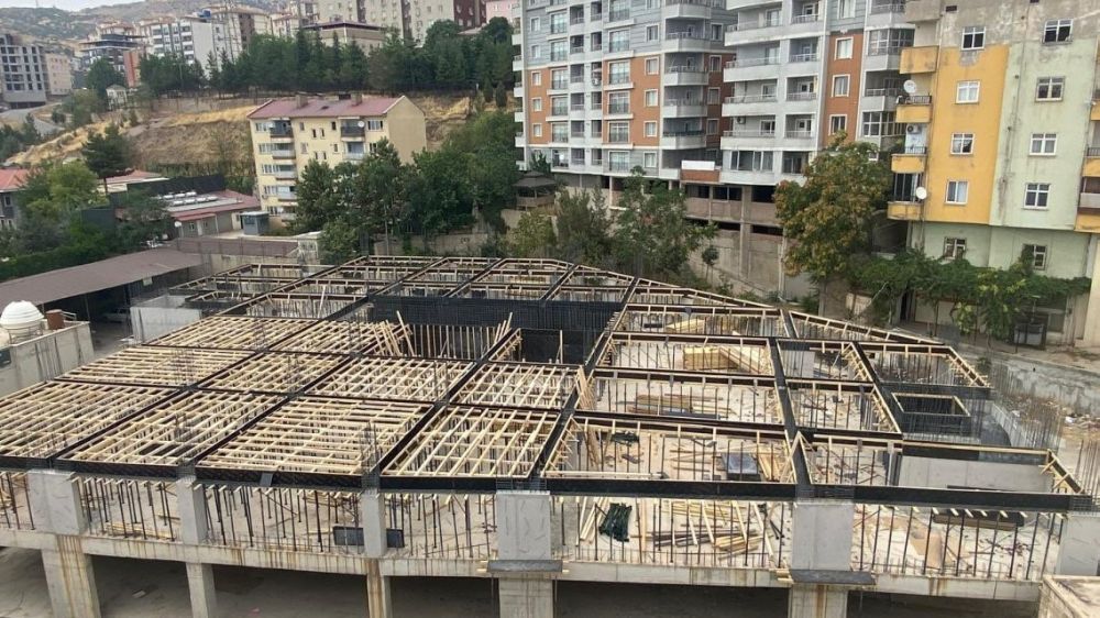 Şırnak’ta otopark ve sosyal yaşam alanı bir arada yükseliyor