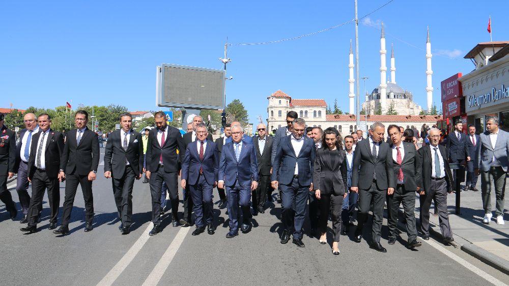 Sivas olaylarında hayatını kaybedenler anıldı