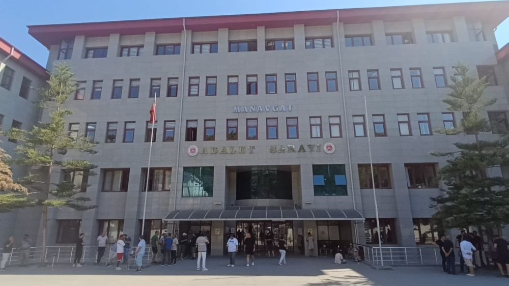   Son dakika  Manavgat Belediyesi'ndeki rüşvet, irtikap ve zimmet operasyonunda 6 tutuklama