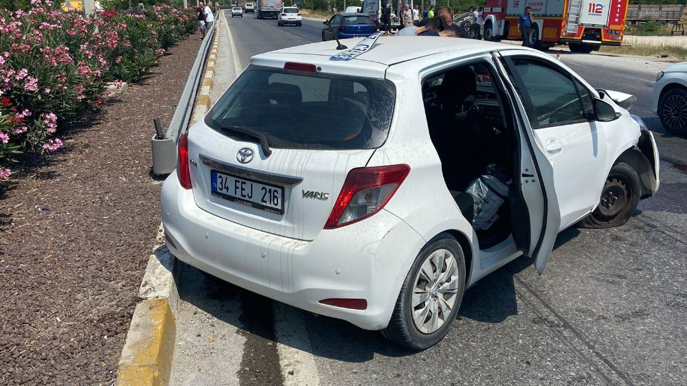Susurluk’ta iki aracın çarpıştığı kazada 2 kişi yaralandı