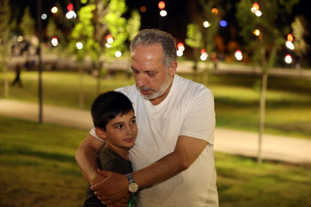 Talas’ta millet, daha açılmadan bahçesine akın etti