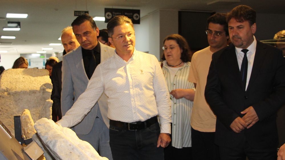 Tarihe ışık tutan eserler ilk kez ziyarete açıldı