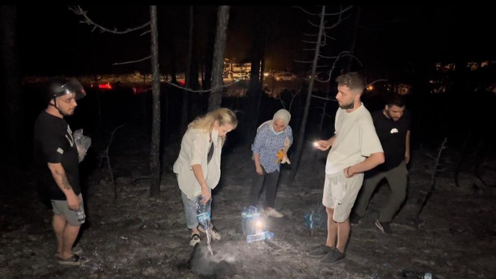  Tatlıses’in eski eşi Ayşegül Yıldız’dan yangın bölgesine ,Yıldız destek söndürme çalışmalarında böyle görüntülendi