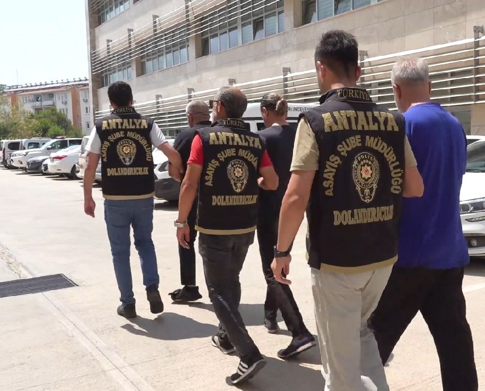Terfi etme vaadiyle 3,4 milyonluk dolandırıcılıkta 2 tutuklama