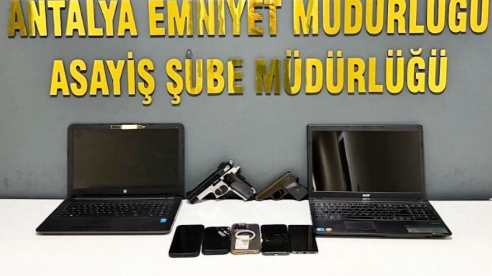 Terfi etme vaadiyle 3,4 milyonluk dolandırıcılıkta 2 tutuklama