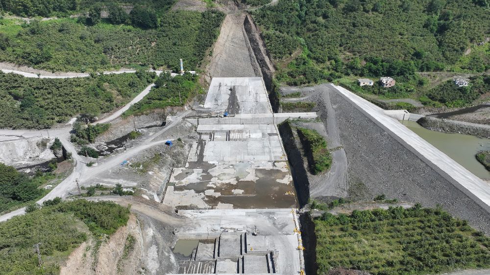 Terme'yi selden koruyacak Salıpazarı Barajı'nda sona doğru