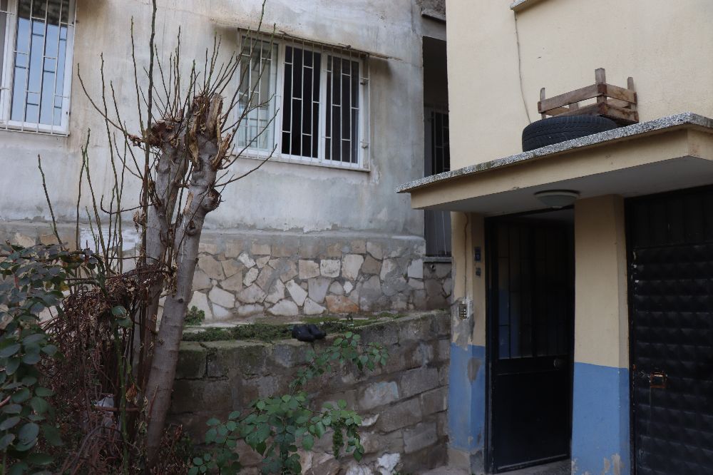 Tesisatçı cinayetinin şüphelisine verilen beraat kararı Yargıtay'dan döndü