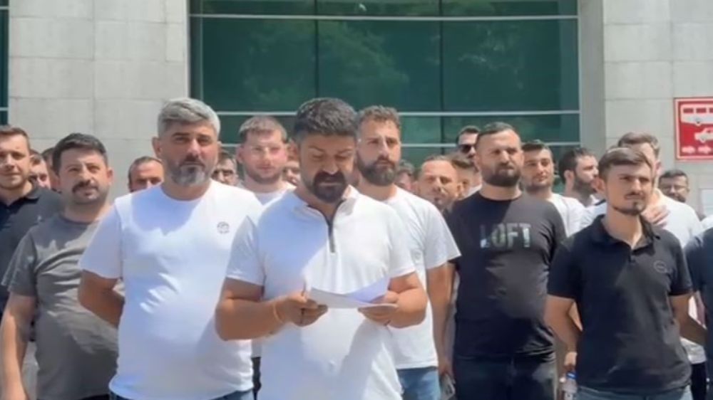 Tır sürücüleri Sarp Sınır Kapısı'nda Gürcistan'a tepki gösterdi