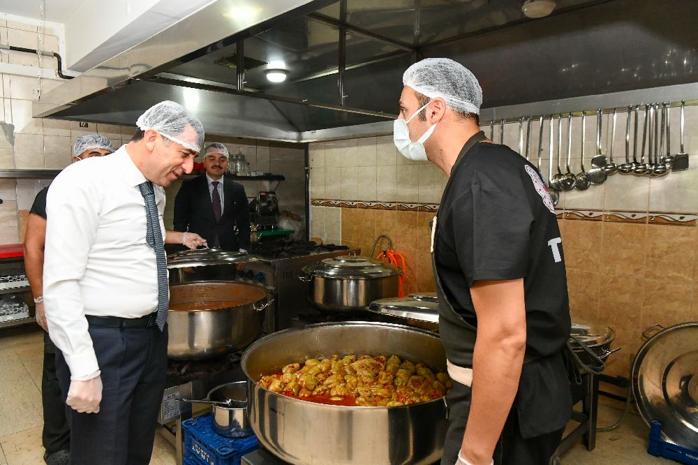 Tunceli'de 228 haneye ücretsiz sıcak yemek hizmeti