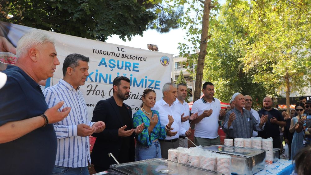 Turgutlu Belediyesinden aşure hayrı