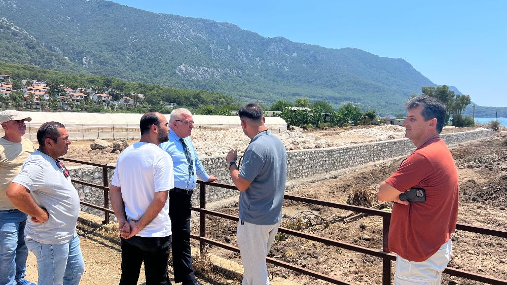 Turistik merkez Karaöz'de dere ıslahı