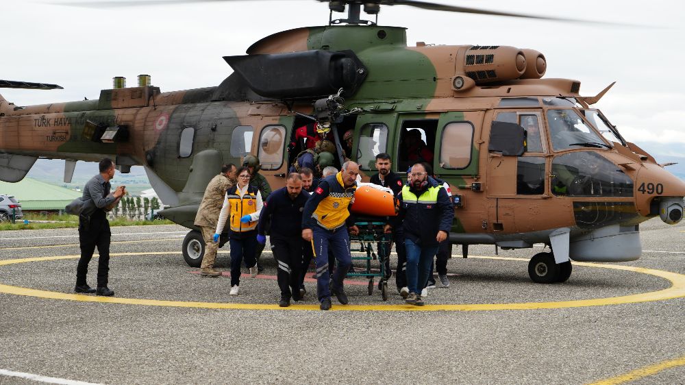 Uçak kazasında yaralı yolcunun hayati tehlikesi devam ediyor