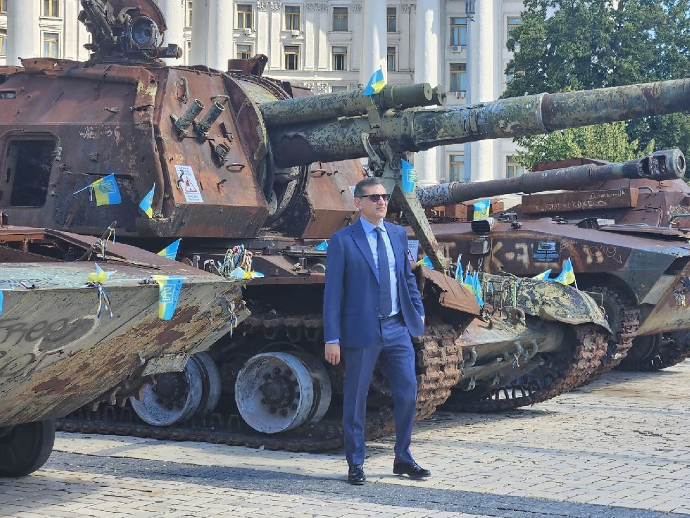 Ukrayna fahri konsolosları buluştu