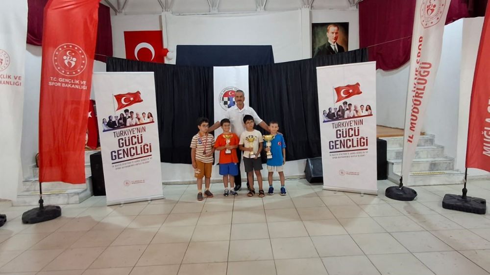 Ula’da satranç heyecanı