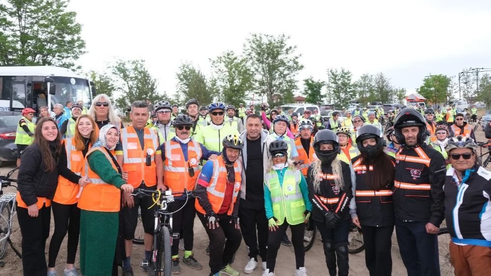 Ülkenin dört bir yanından gelen bisiklet severler Sorgun'daki festivalde buluştu