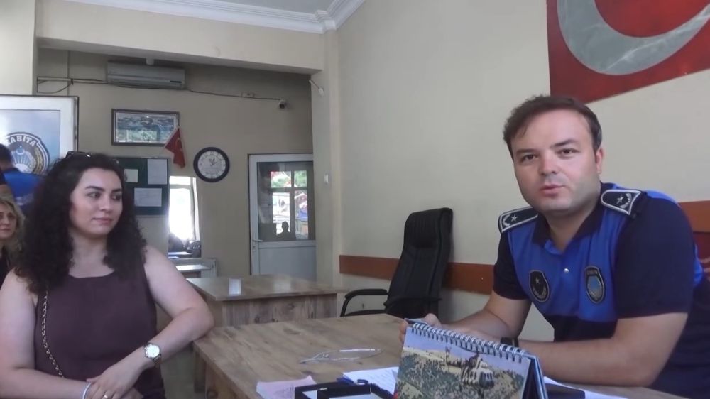 Unutulan pırlanta dolu çantayı sahibine teslim ettiler