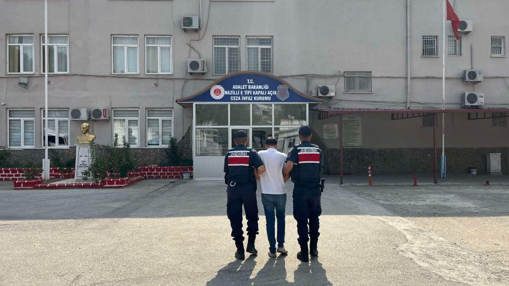 Uyuşturucudan 17 yıl 10 ay hapis cezası bulunan şahıs yakalandı