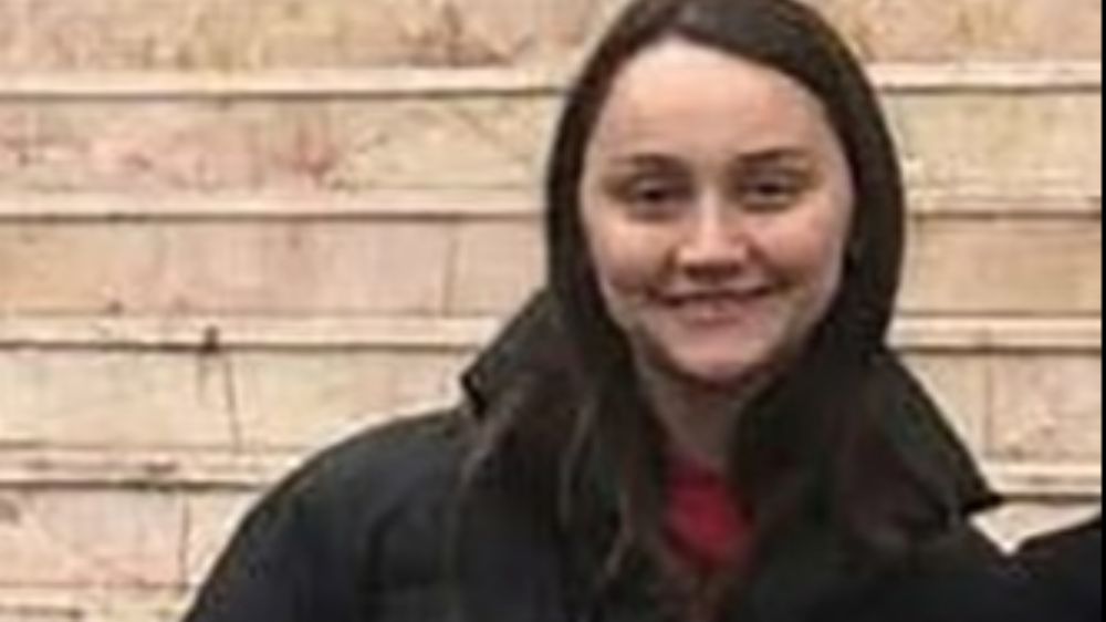 Üzerine ağaç dalı düşen genç kız hayatını kaybetti