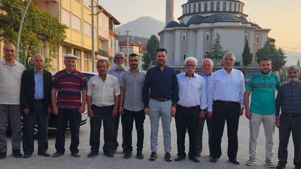 Vatandaşla sabah namazında buluşan Başkan Tatık’tan çocuklara müjde