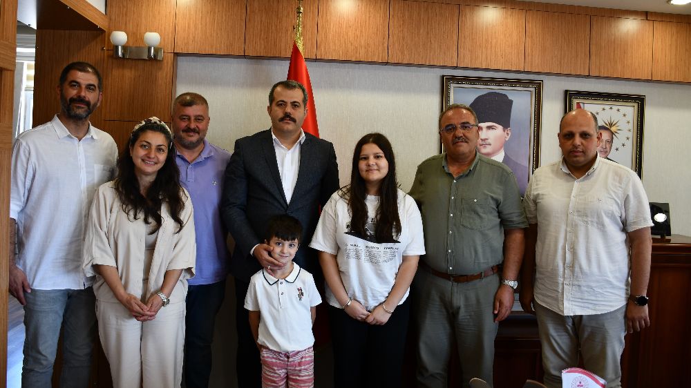 Vezirköprü’nün gururu: Asya Deniz Karakuş, LGS’de Türkiye birincisi oldu