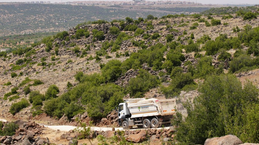 Yalangoz Mahallesi yıllardır beklediği yola kavuştu
