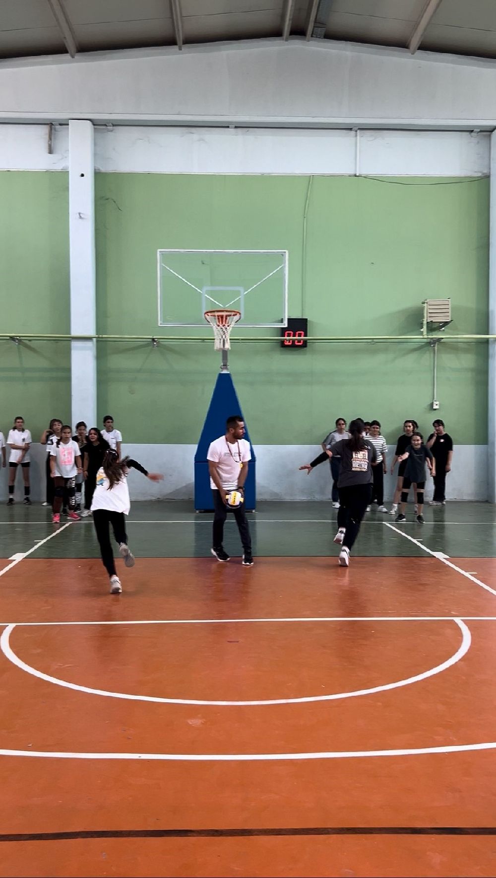 Yaykın Mahallesi’nde yol çalışmaları devam ediyor