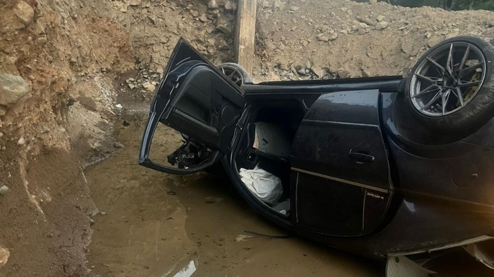 Zonguldak'ta otomobil dereye uçtu Baba-oğul hayatını kaybetti