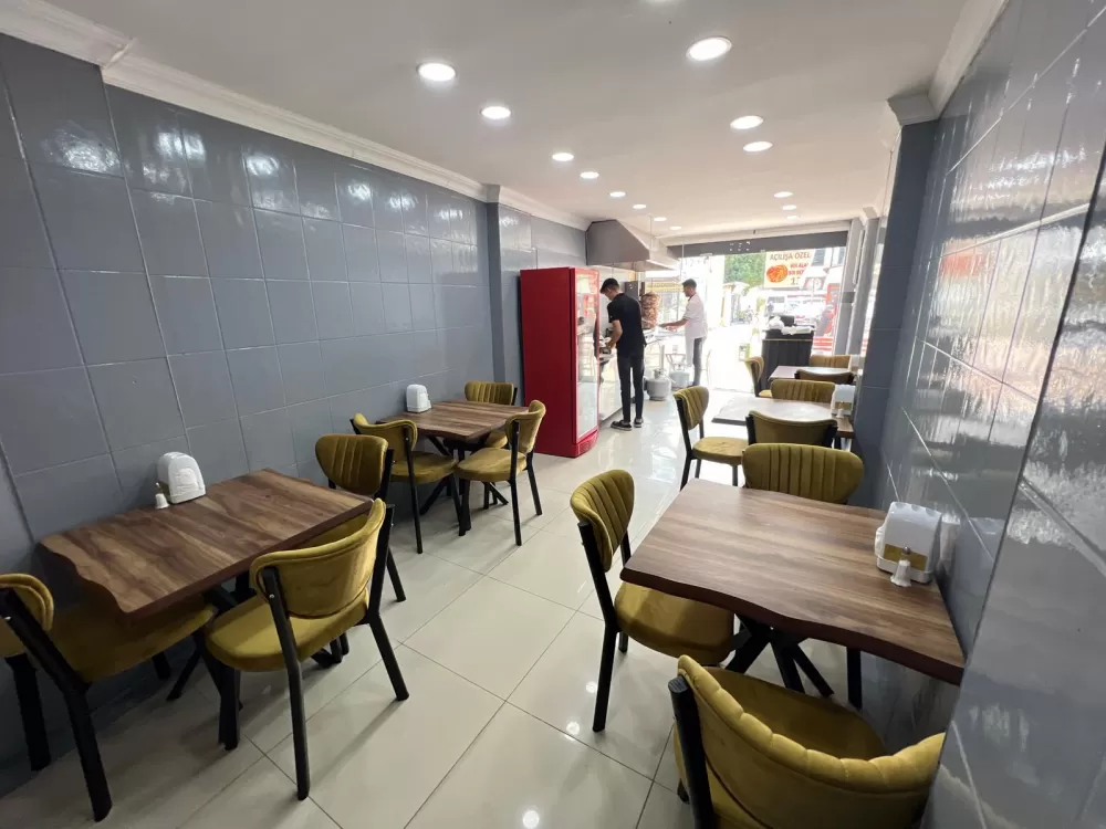 Dönerci Hasan Usta Bucak'ta açıldı! Açılışa özel 1 alana 1 bedava