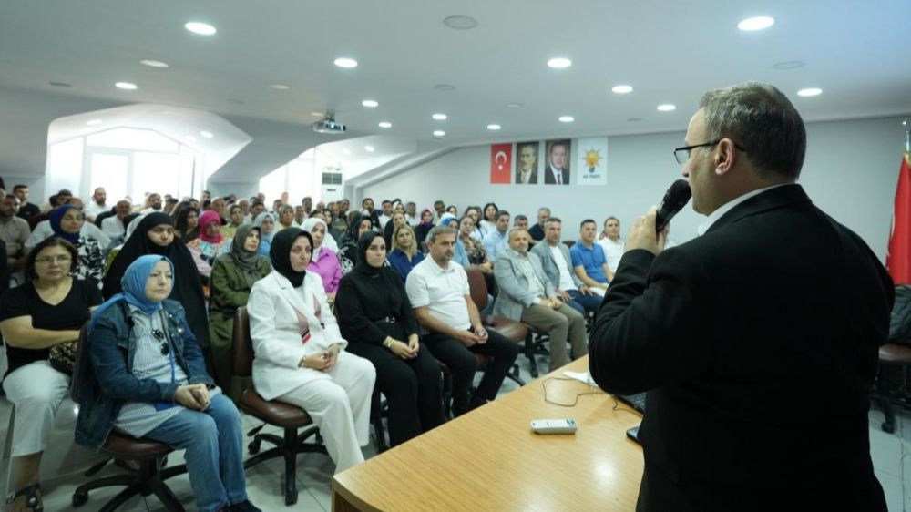 AK Parti İstanbul'dan sosyal medya eğitimi