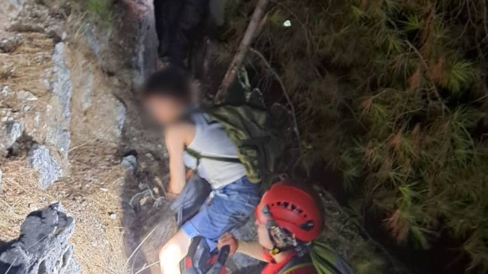 Alanya Kalesi'nde 3 üniversite öğrenci mahsur kaldı