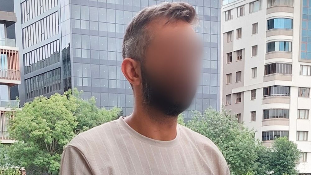 Aldattığını eşine anlatan iş arkadaşını bıçakladı