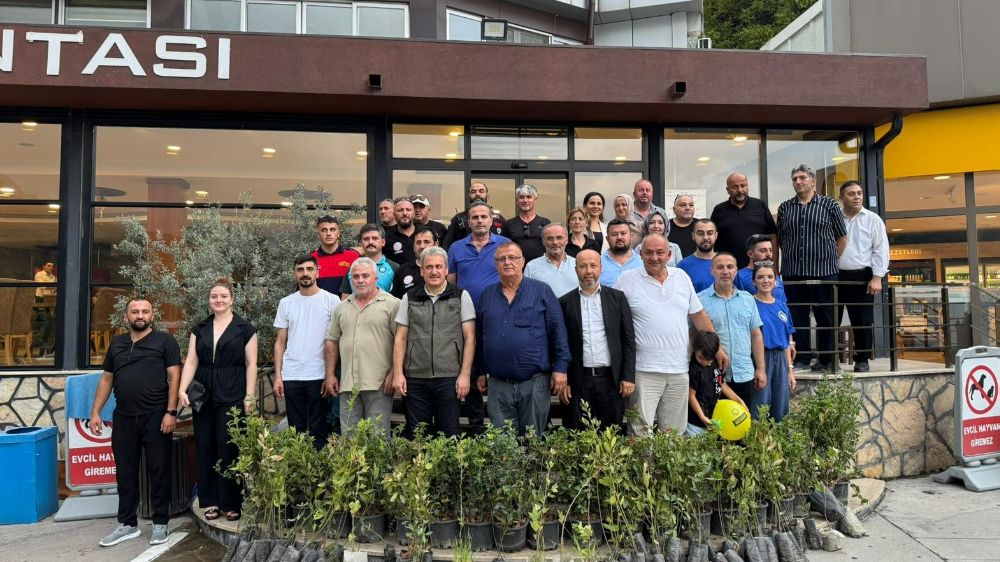 Alevlerin söndüğü yerde dayanışma yeşerdi: Geyve’ye fidan desteği