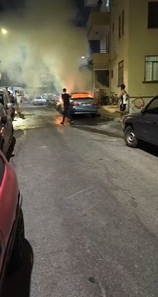 Antalya Alanya Park halindeki araç alev aldı ilk müdahale mahalle halkından